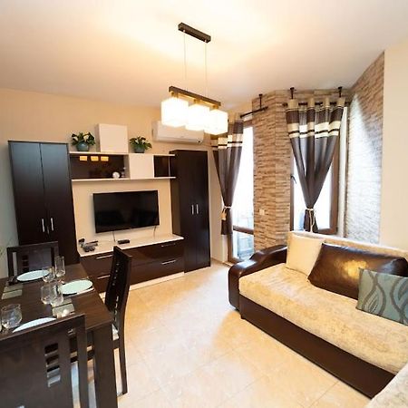 Апартамент За Гости Уют Burgas Exterior photo